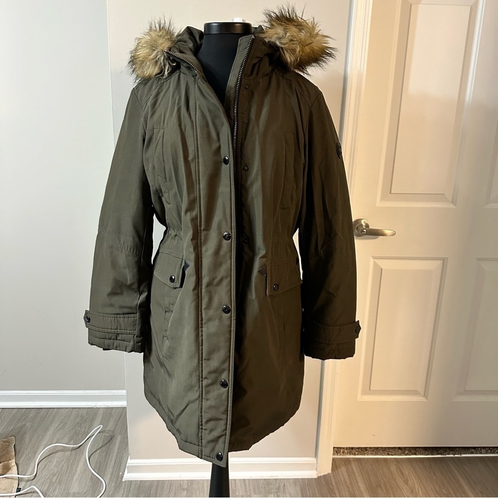 Michael Kors Women’s Green Down Parka in Size Large